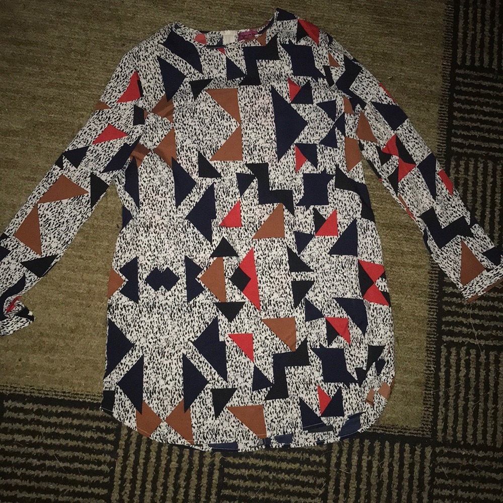 *NEVER WORN**Long sleeve shift dress